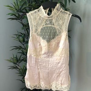 Bebe lace top